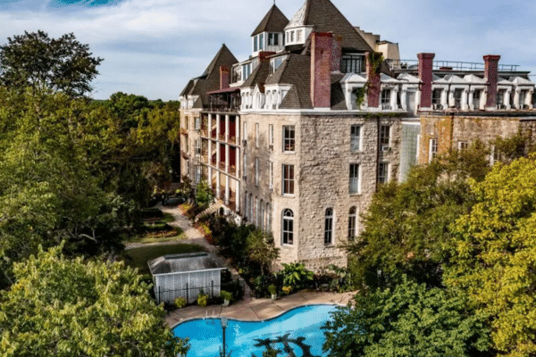 The Crescent hotel spa eureka springs