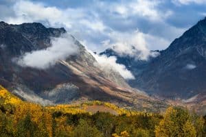 Herfstkleuren in Hatcher Pass bij Talkeetna