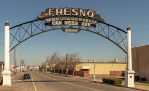 Van Ness Avenue toegangsbord in Fresno, Californië