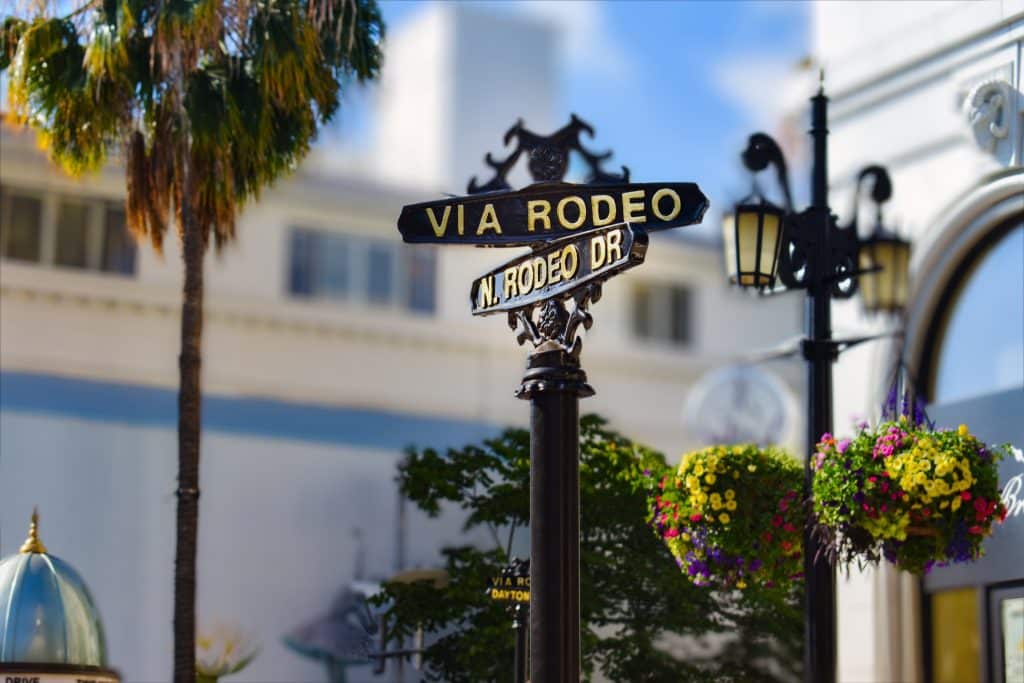 Straatnaambord in Los Angeles bij Rodeo Drive