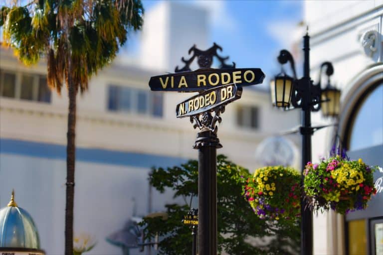 Straatnaambord in Los Angeles bij Rodeo Drive