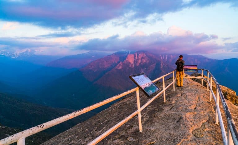 Uitkijkpunt bij Moro Rock in Sequoia National Park