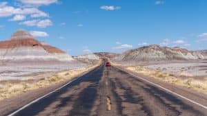 Weg door de badlands in Petrified Forest National Park Arizona