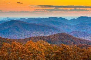 Bergen van Blue Ridge, Georgia, met herfstkleuren
