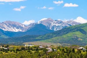 Uitzicht op Sangre de Cristo gebergte in Taos