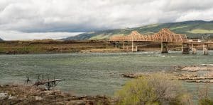The Dalles Bridge over de Columbia River in Oregon