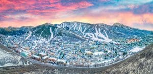 Wintersportgebied in Park City, Utah bij zonsondergang