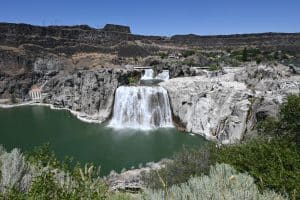 Waterval in Twin Falls, Idaho met zonlicht