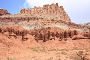 Rode rotswanden in Capitol Reef, Utah