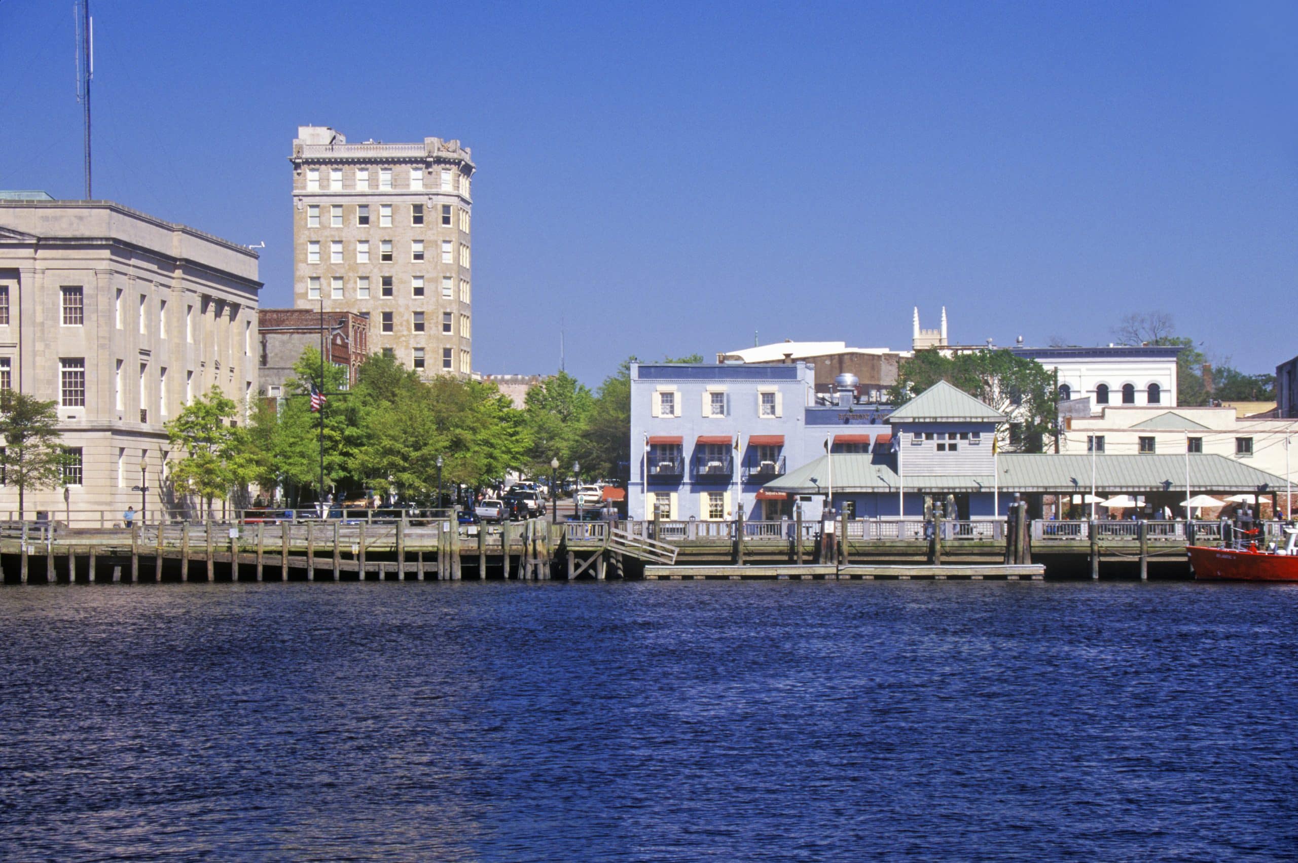 Waterfront,Of,Wilmington,Across,The,Cape,Fear,Rive,In,North