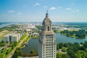 Luchtfoto van het Capitoolgebouw in Baton Rouge, Louisiana