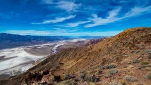 Uitzicht op zoutvlakte bij Beatty, Nevada