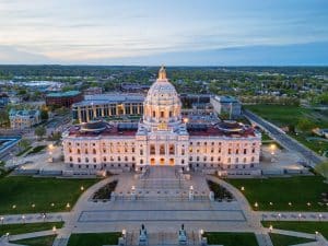 Saint Paul capitoolgebouw bij zonsondergang, Minnesota