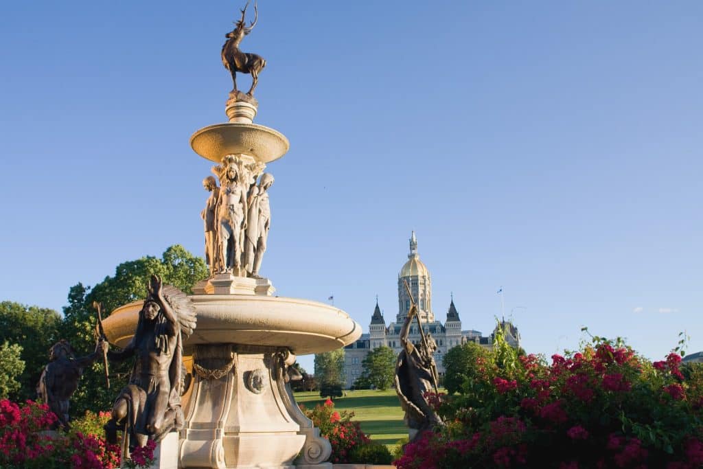Bushnell Park fontein met beelden Hartford Connecticut