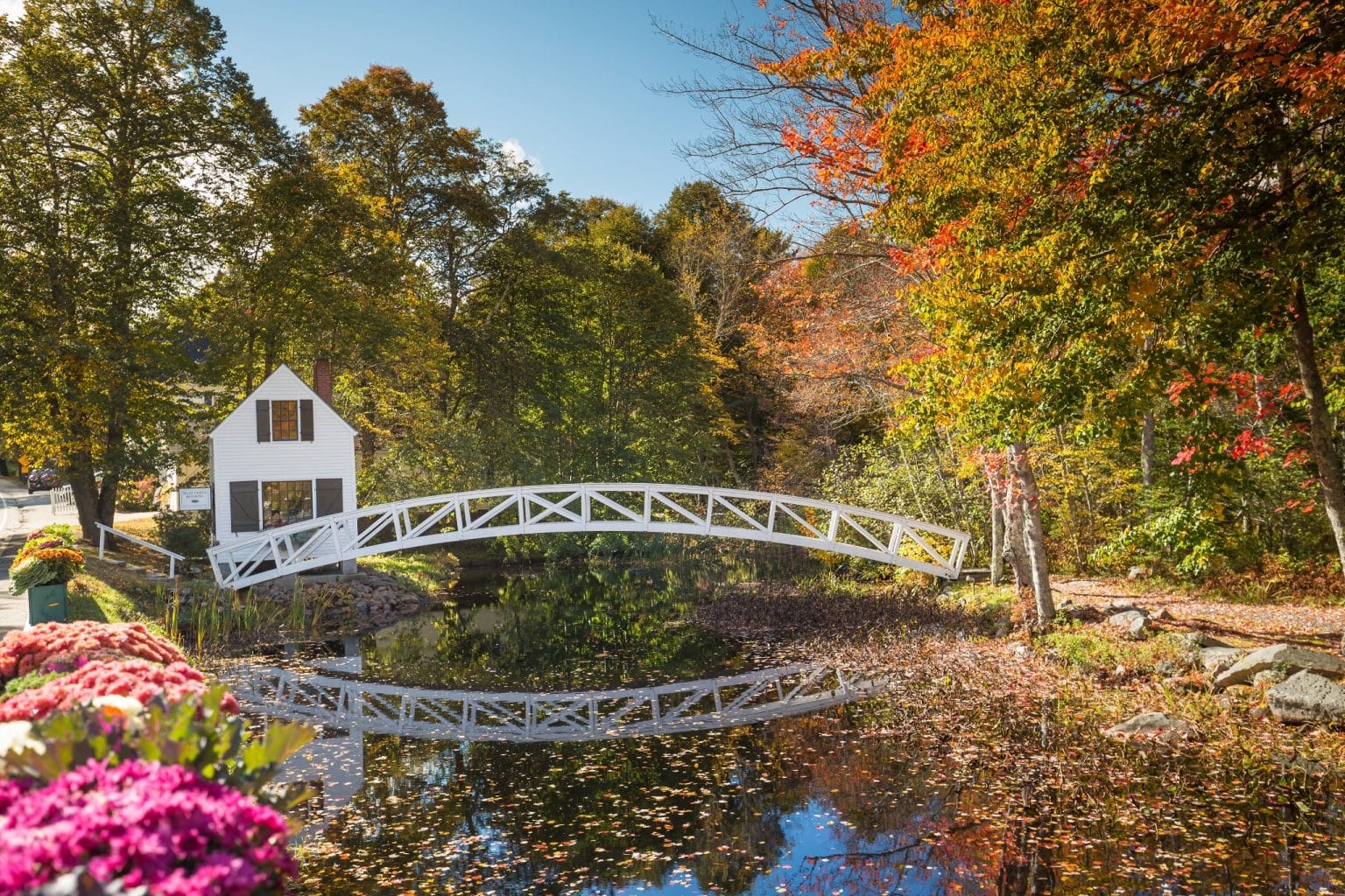 White Bridge in Acadia National Park Maine in de herfst