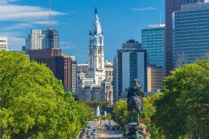 Uitzicht op centrum Philadelphia Pennsylvania met City Hall