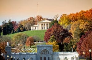 Arlington House in herfstkleuren nabij Washington D.C. new york en washington by rail