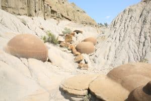 Medora North Dakota cannonball concretions tussen zandsteenheuvels