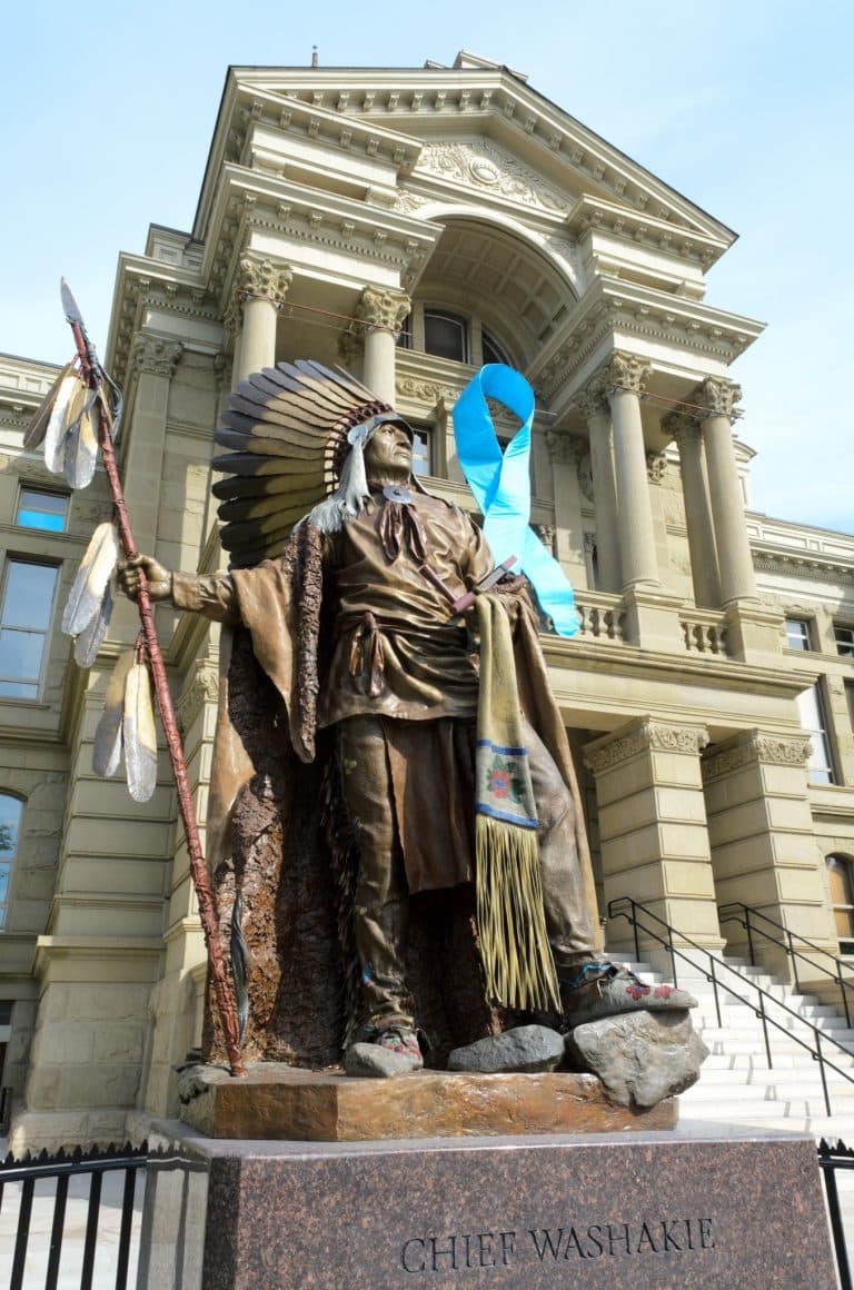 Standbeeld van Chief Washakie bij het Capitool in Cheyenne Wyoming
