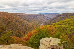 New River Gorge Bridge in West Virginia in de herfst