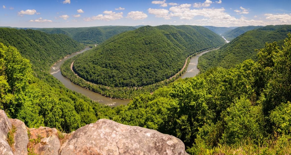 Panoramisch uitzicht op New River Gorge in West Virginia