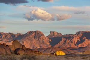 Bergen in Big Bend National Park bij avondlicht