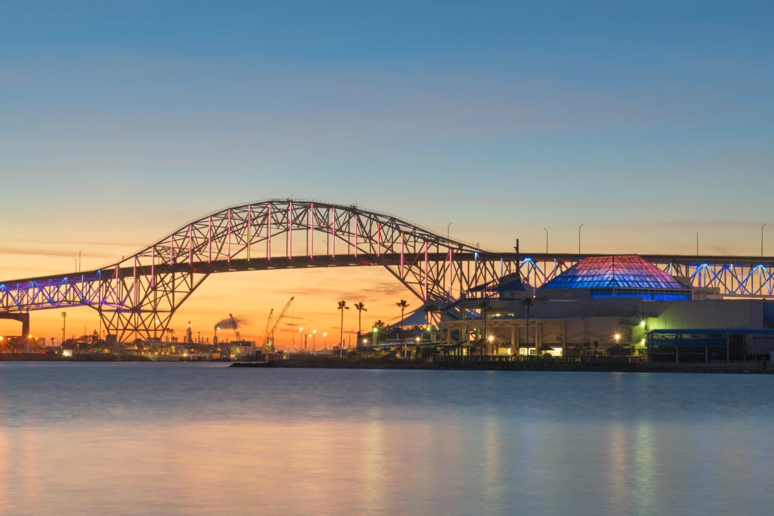Harbor Bridge Corpus Christi Texas bij avond