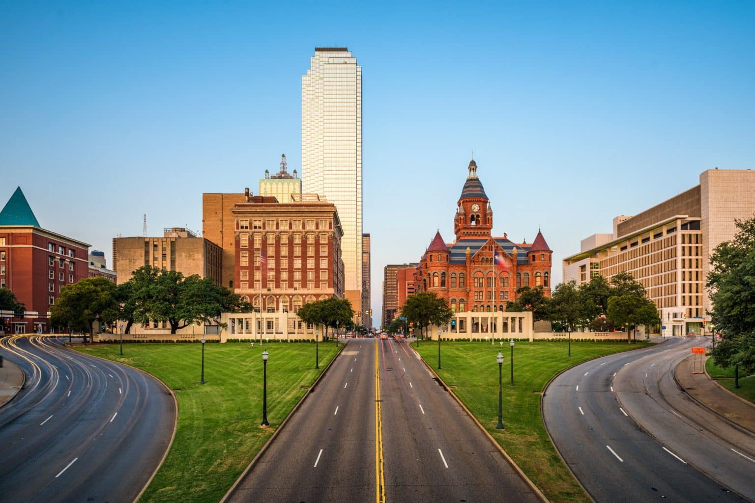 Dealey Plaza Dallas Texas met historische gebouwen