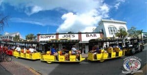 Conch Train bij Sloppy Joe’s Bar in Key West, Florida