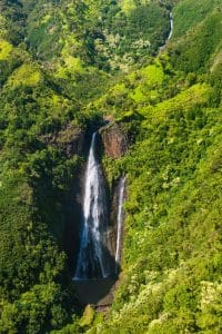 Waterval bij Mount Waialeale op Kauai, Hawaii