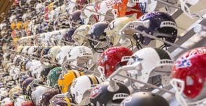Helmwand in de College Football Hall of Fame in Atlanta, Georgia, USA