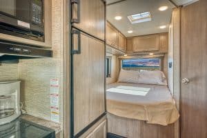 Vast bed El Monte C-Small achterin