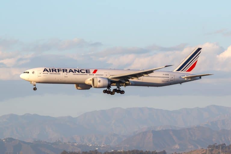 Air France vliegtuig bij landing richting Amerika