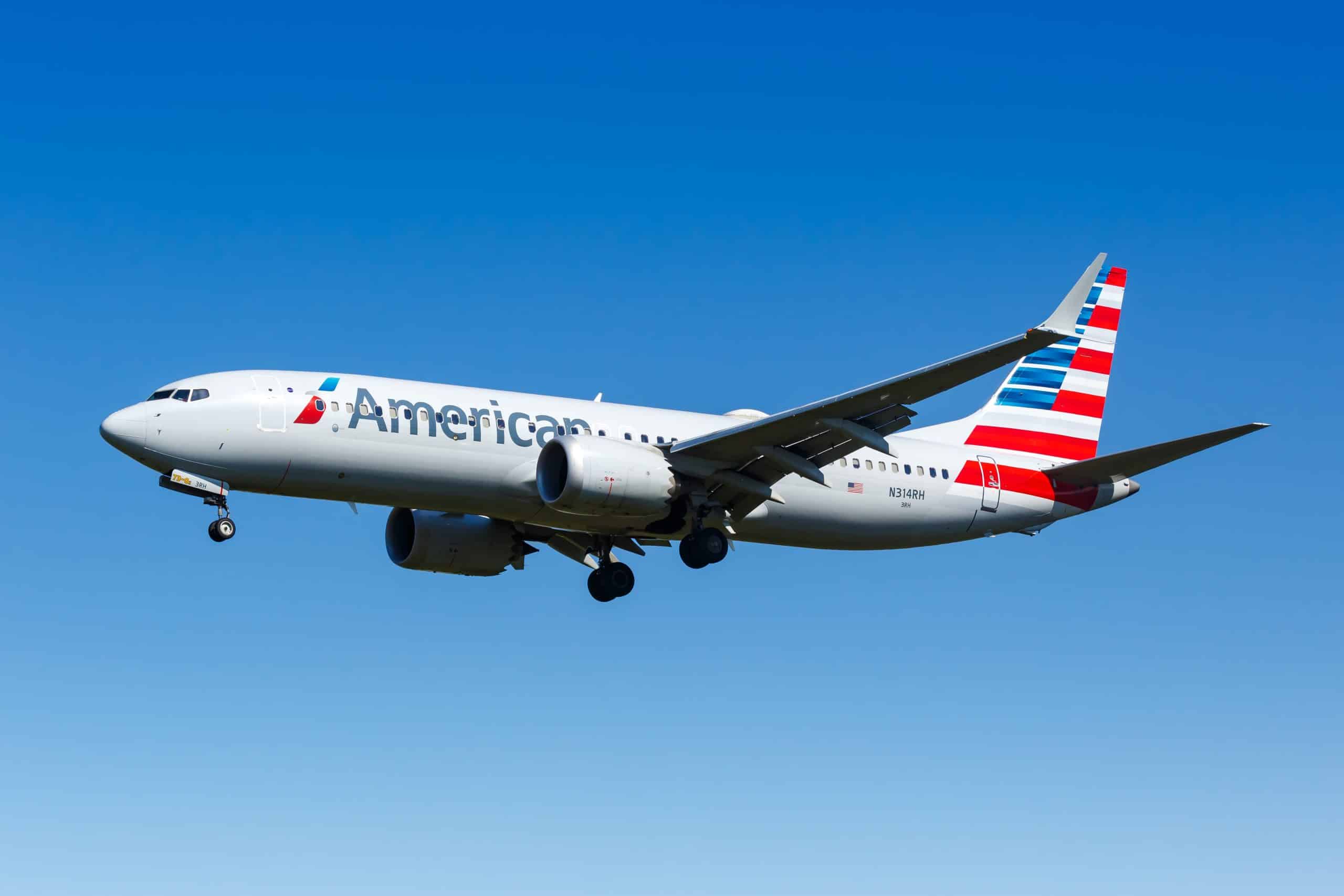 American Airlines vliegtuig in de lucht