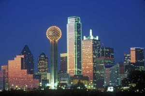 Skyline van Dallas Texas bij nacht