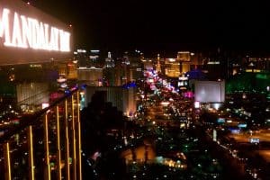 Uitzicht op The Strip in Las Vegas, Nevada bij nacht