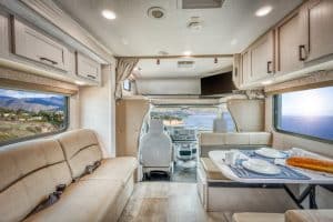 Interieur Road Bear RV C26-28 overzicht leefruimte