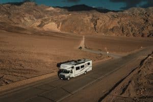 Road Bear C29-31 camper op bergweg