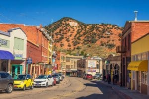 Historische hoofdstraat van Bisbee in Arizona