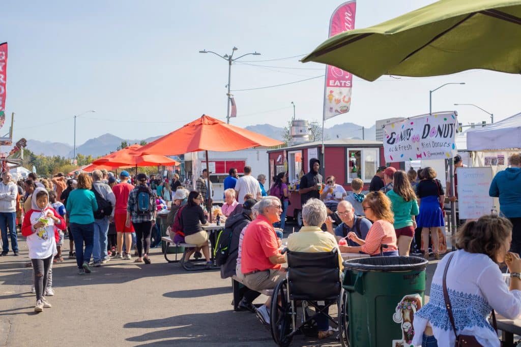 Foodmarkt met mensen Anchorage Alaska