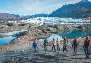Denali National Park Alaska met gletsjerwandeling en helmen