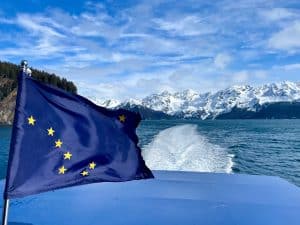 Seward Alaska boottocht met bergen en sneeuw