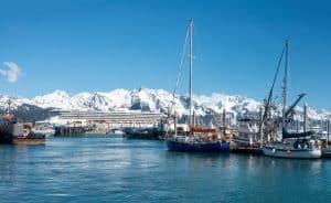 Seward Alaska haven met boten en bergen