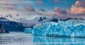 Grote gletsjerwand in Alaska