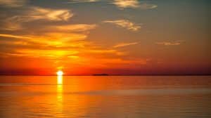 Zonsondergang boven water Fairhope Alabama