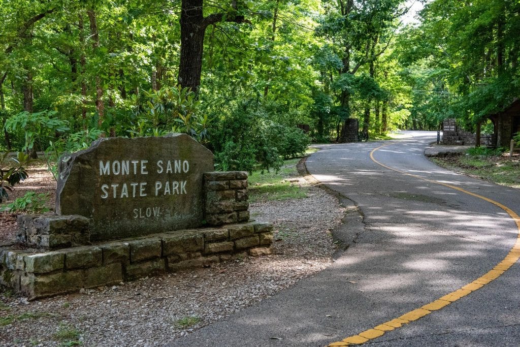 Huntsville Monte Sano State Park ingang bord