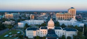 Luchtfoto downtown Montgomery met capitol Alabama