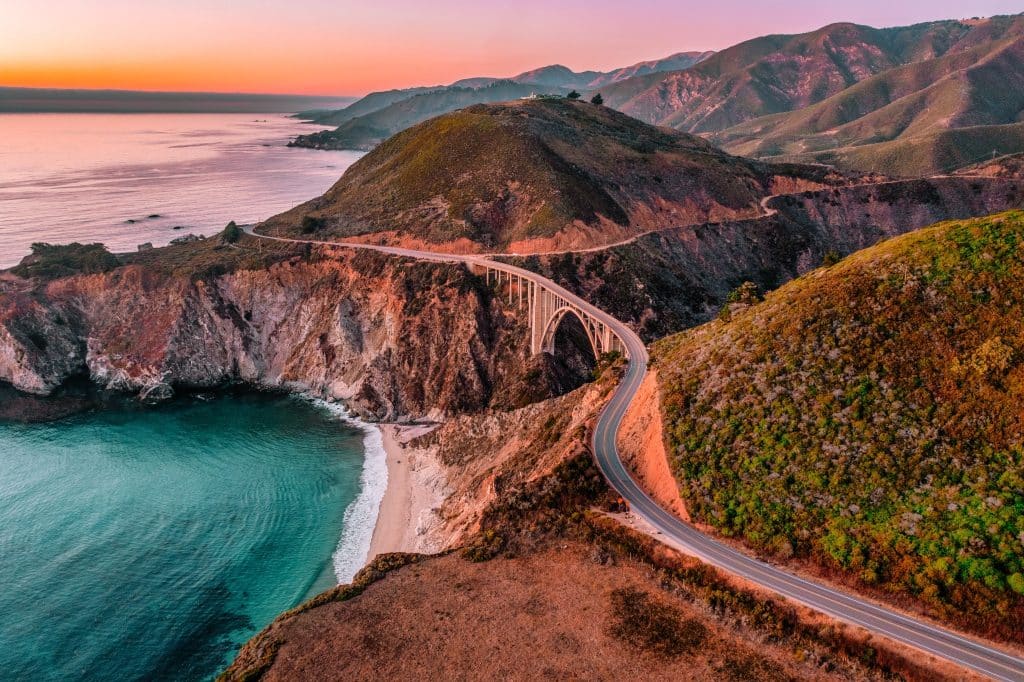 Big Sur Californië kustweg en brug