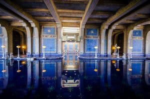 Binnenruimte met zwembad in Hearst Castle San Simeon
