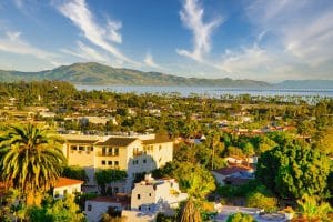 Santa Barbara stad overzicht palmbomen